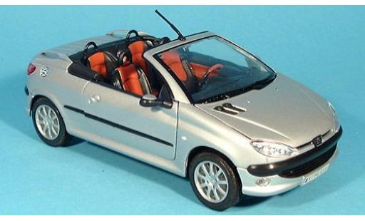 Modellautos Peugeot 206 1/24 Welly Cabriolet offen silber 1:24 Peugeot 206 1/24 Welly Cabriolet offen silber 1:24 modellautos