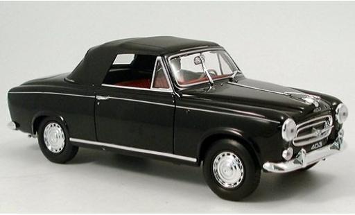 Modellautos Peugeot 403 1/18 Welly Cabriolet schwarz geschlossene Ausführung 1:18 Peugeot 403 1/18 Welly Cabriolet schwarz geschlossene Ausführung 1:18 modellautos