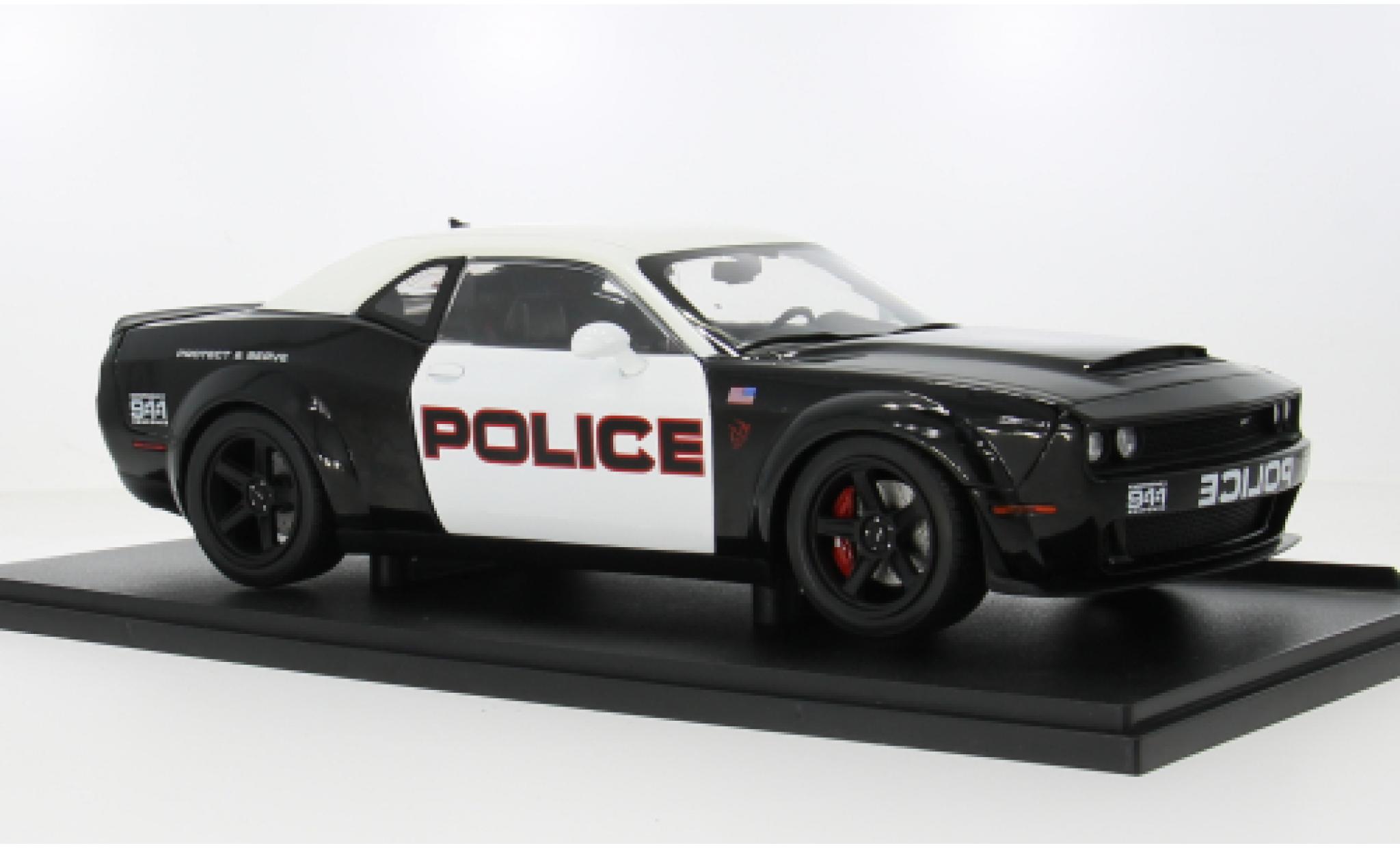 Dodge Challenger 1/18 Solido R/T Police 1:18 modellautos