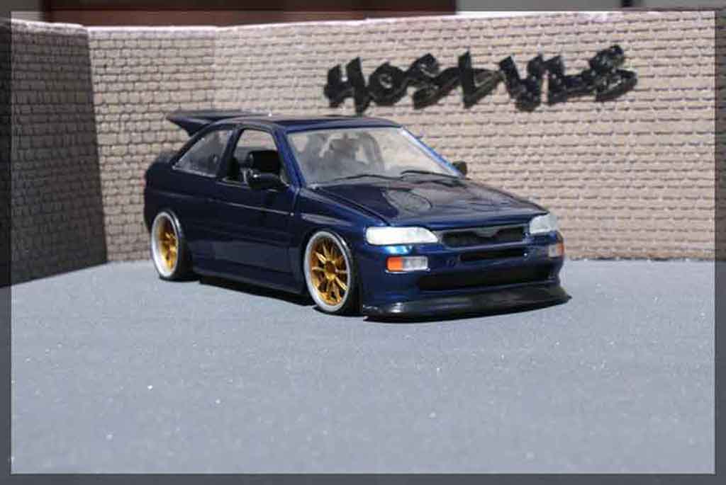 Ford Escort Cosworth 1/18 Ut Models Cosworth serie limite miki biasion