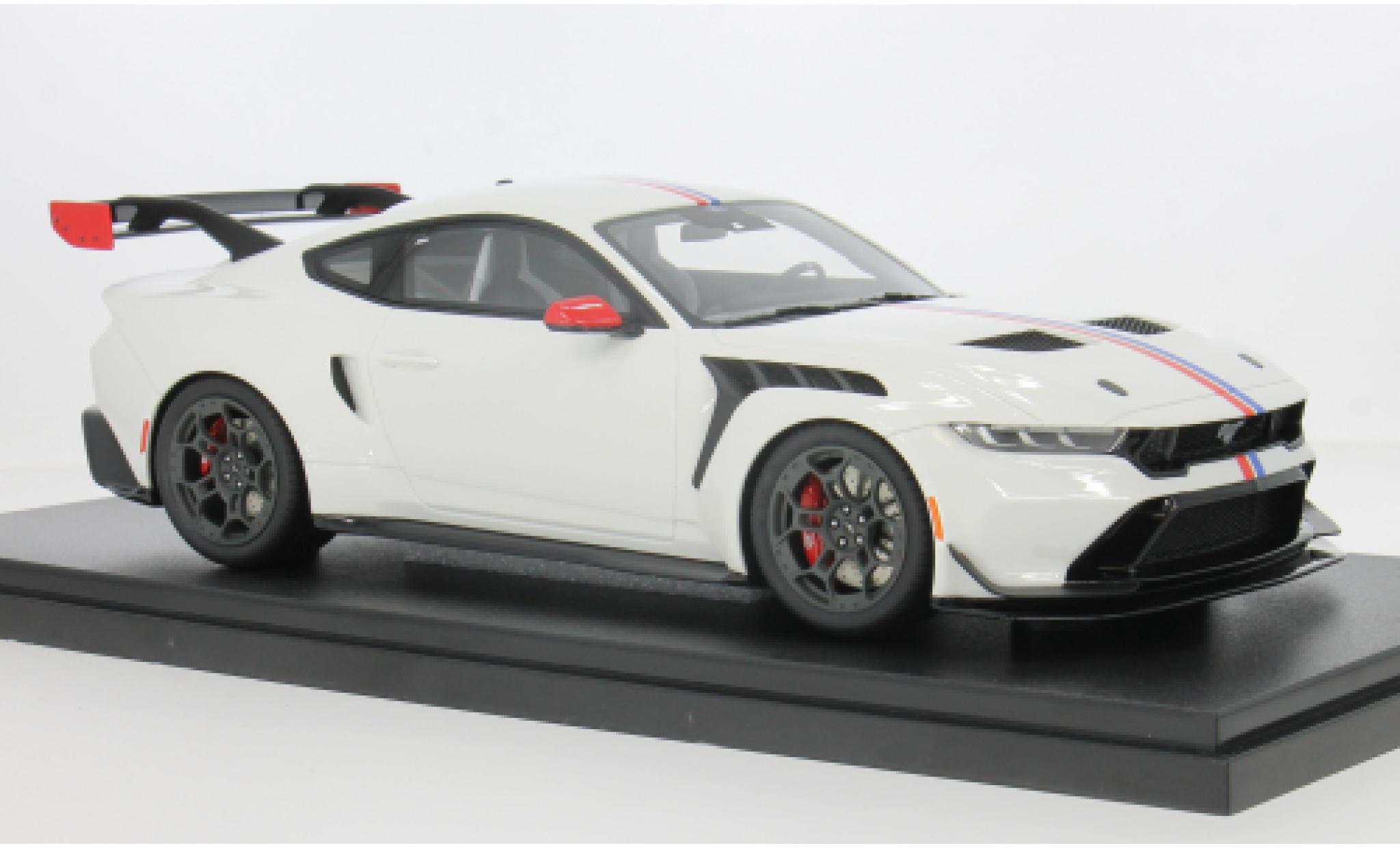 Ford Mustang GT Spirit GTD weiss 2025 1:18 modellautos