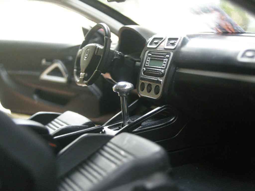 Volkswagen Scirocco 1/18 Norev 3 r schwarz german look