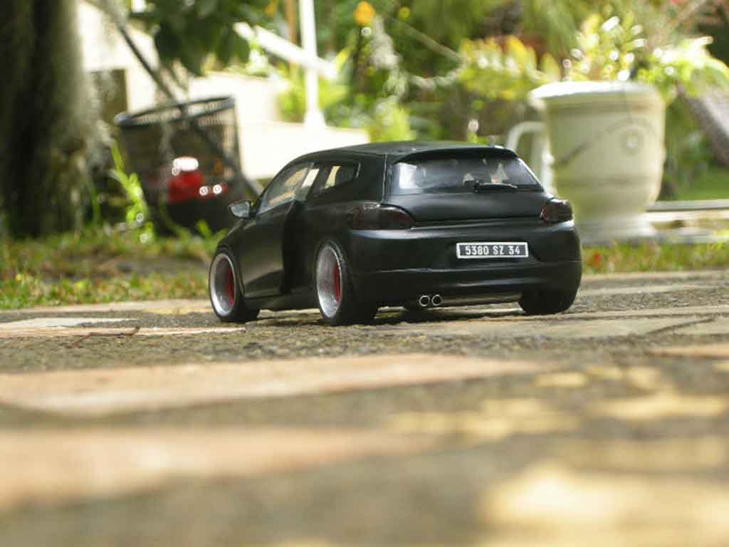 Volkswagen Scirocco 1/18 Norev 3 r schwarz german look