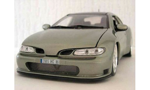 Renault Megane Base 1/18 Anson Maxi tilleul carbone modellautos
