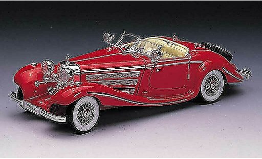 Mercedes 500 Base 1/18 Norev rot 1936 modellautos