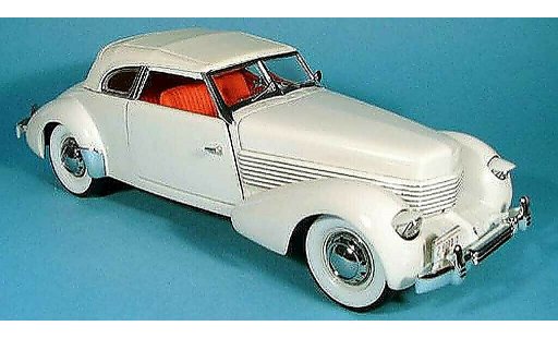 Cord 810 Sedan 1/18 Signature weiss 1936 modellautos