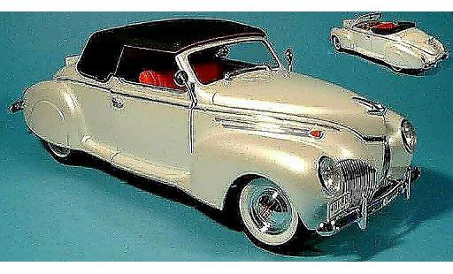 Lincoln Zephyr Base 1/18 Signature weiss 1939 modellautos