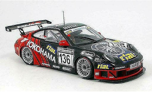 Porsche 911 GT3 RSR 1/18 Autoart no.136 nurburgring 2005 modellautos