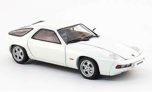 Porsche 928 1977 1/43 Autoart weiss zu offnende Motorhaube modellautos