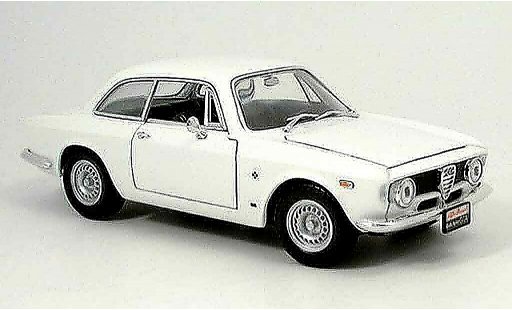 Alfa Romeo Giulia sprint gta 1/18 Yat Ming 1300 weiss 1963 modellautos
