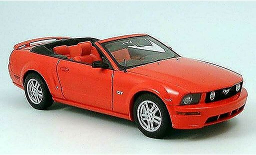 Ford Mustang Convertible 1/18 Autoart gt cabrio rot modellautos