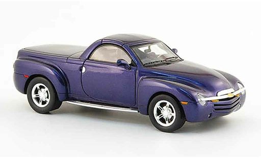Chevrolet SSR pickup 1/43 Spark blau 2005 modellautos