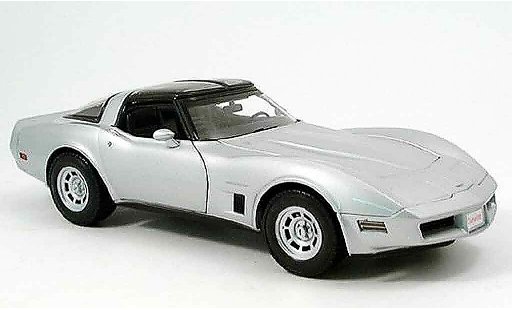 Chevrolet Corvette Coupe 1/18 Welly C3 grau 1982 modellautos