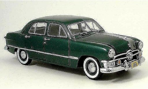 Ford Custom Berline 1/18 Precision gr&Atilde;&frac14;n 1950 modellautos
