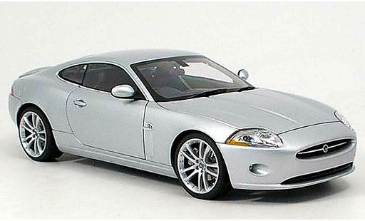 Jaguar XK coupe 1/18 Autoart grau 2005 modellautos