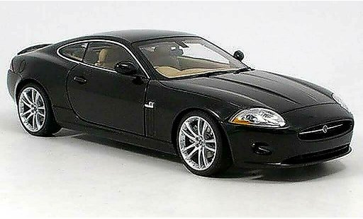 Jaguar XK coupe 1/18 Autoart schwarz 2005 modellautos