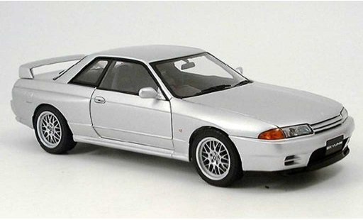 Nissan Skyline R32 1/18 Autoart gtr v-spec.ii schwarz modellautos