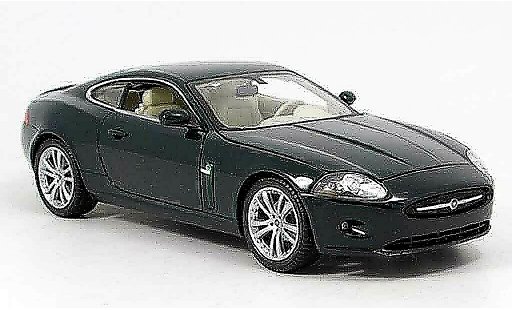 Jaguar XK coupe 1/18 Welly gr&Atilde;&frac14;n modellautos