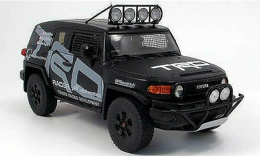 Toyota FJ Cruiser TRD 1/18 Autoart 2006 modellautos