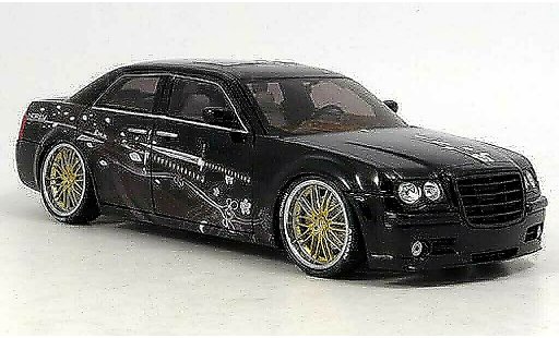 Chrysler 300C tuning 1/18 Norev Parotech Sha-Do Katana modellautos