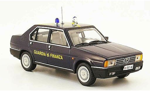 Alfa Romeo 90 polizia 1/43 Pego guardia di finanza 1984 modellautos