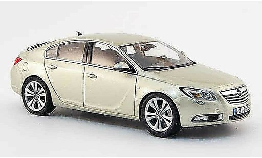 Opel Insignia Base 1/43 Schuco beige fliessheck 2008 modellautos