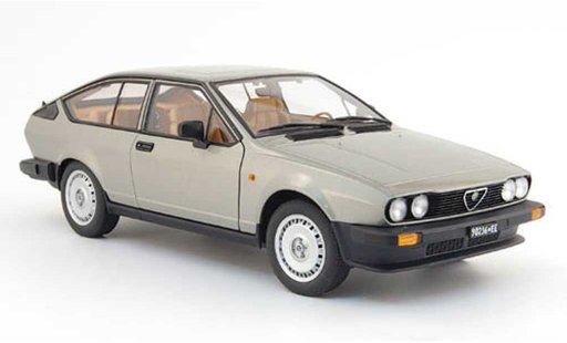 Alfa Romeo Alfetta gtv 2.0 1/18 Autoart V alfetta grau 1980 modellautos