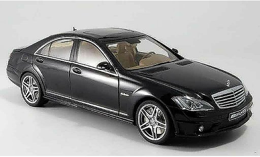 Mercedes Classe S 63 1/18 Autoart amg schwarz avec ledersitzen modellautos