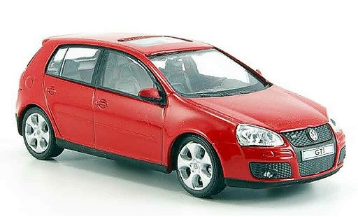 Volkswagen Golf GTI 1/43 Cararama rot modellautos