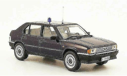 Alfa Romeo 33 polizia 1/43 Pego carabinieri modellautos