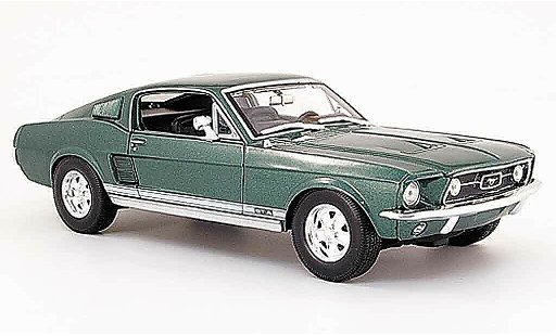 Ford Mustang Fastback 1/18 Maisto gta gr&Atilde;&frac14;n modellautos