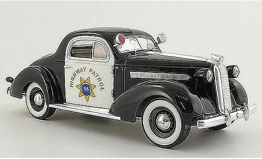 Pontiac De Luxe Base 1/18 Signature Highway Patrol schwarz/weiss 1936 modellautos