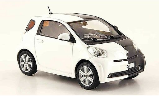 Toyota IQ Base 1/43 Minichamps weiss schwarz autosalon genf 2009 modellautos