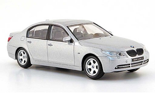 Bmw 520 berline 1/43 Mondo Motors E60 d grau modellautos