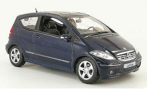 Mercedes Classe A Base 1/18 Welly 200 blau 3 portes modellautos
