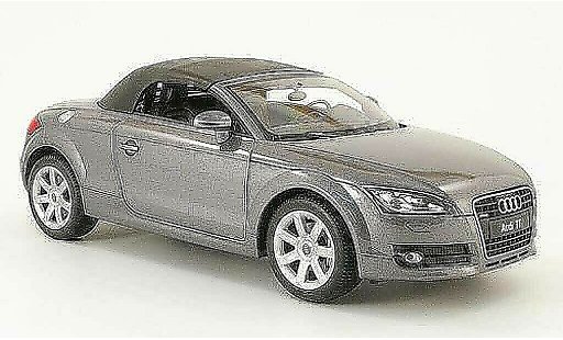 Audi TT roadster 1/18 Welly grau avec capote modellautos
