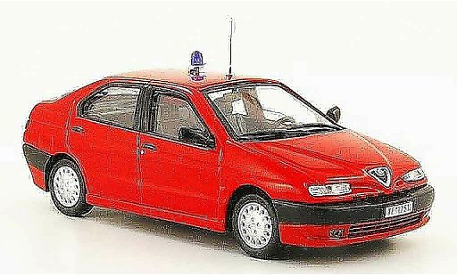 Alfa Romeo 146 polizia 1/43 Pego vigli del fueco pompier modellautos