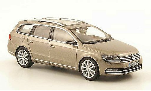 Volkswagen Passat B7 1/43 Schuco Variant beige 2010 modellautos