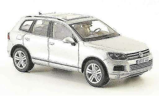 Volkswagen Touareg Base 1/43 Schuco ii grau metallisee 2010 modellautos