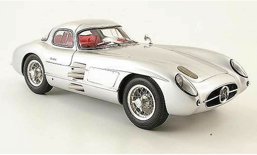 Mercedes 300 Coupe 1/18 CMC 1955 modellautos