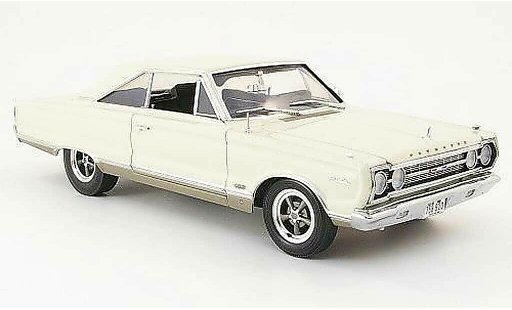 Plymouth Satellite 1967 1/18 Highway 61 beige modellautos