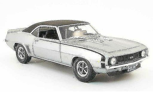 Chevrolet Camaro SS 1/18 Highway 61 396 grau/schwarz 1969 modellautos