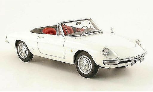 Alfa Romeo Spider Duetto 1600 1/18 Autoart duetto spider weiss 1966 modellautos