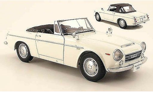 Datsun Fairlady Coupe 1/18 Autoart 2000 (sr311) weiss modellautos