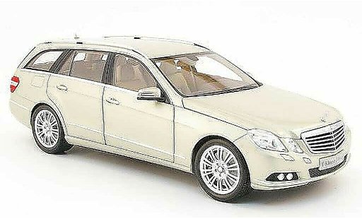 Mercedes Classe E T-Modell 1/18 Minichamps (s212) beige 2009 modellautos