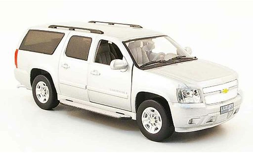 Chevrolet Suburban suv 1/43 Luxury Die Cast grau metallisee 2009 2010 modellautos