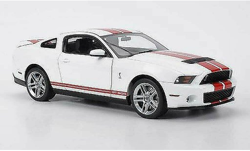 Shelby GT 500 2010 1/18 Autoart weiss mit roten Streifen modellautos
