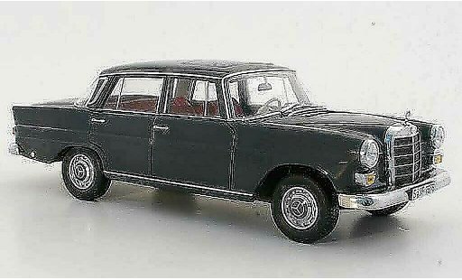 Mercedes 200 Base 1/18 Norev (W110) grau 1966 modellautos