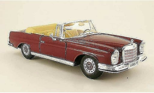 Mercedes 280 1966 1/18 Maisto se cabriolet (w111) rot modellautos