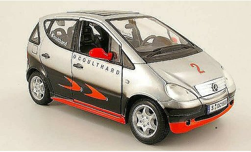 Mercedes Classe A Base 1/18 Maisto coulthard formel 1 design modellautos